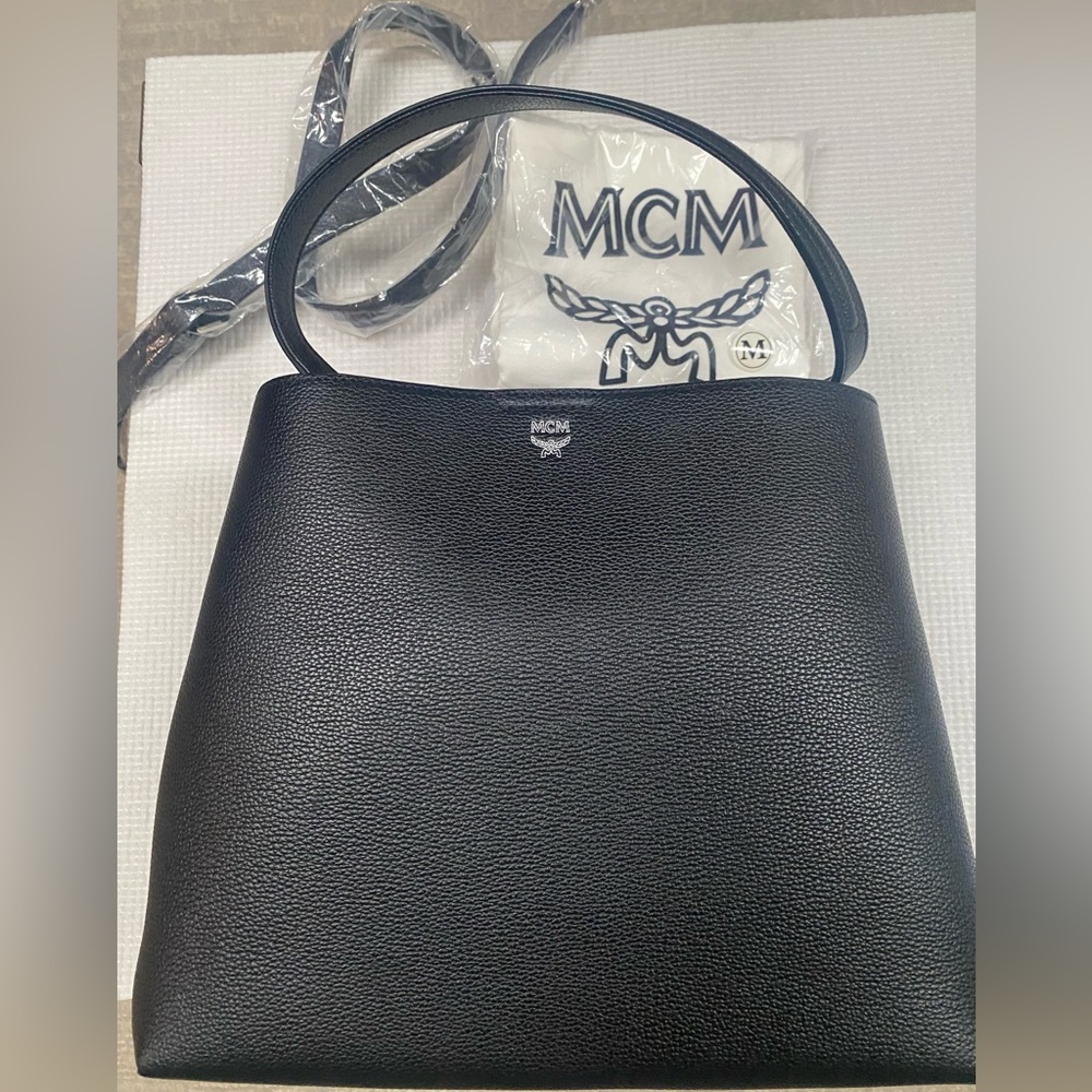 MCM TOTE Shoulder bag with crossbody strap